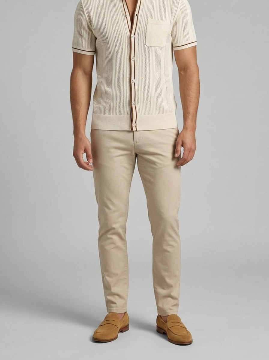 Man_in_polo_202604082238-_1.jpg