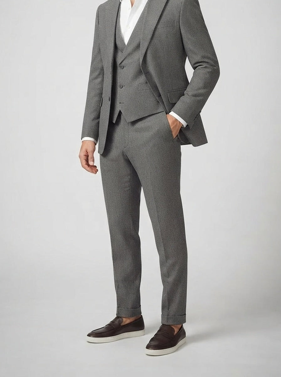 Men's Classic Three-Piece Wedding Suit with Notch Lapels