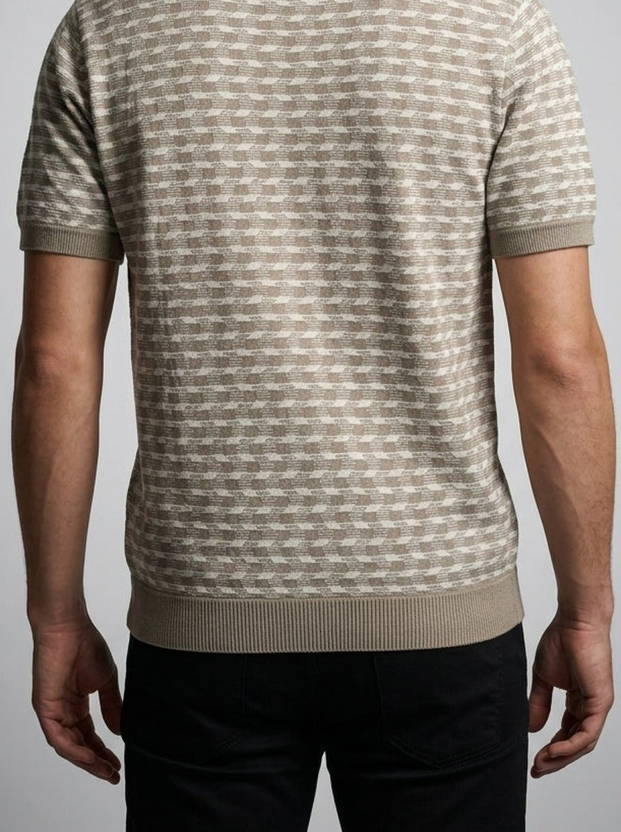 Wearing_slim_fit_202604151716.jpg