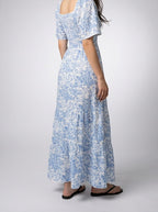 Women's Floral Sweetheart Neck Flutter Sleeve Tiered Summer Maxi Dress