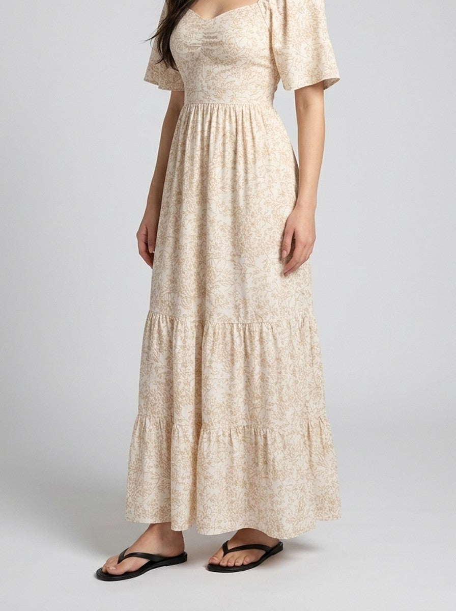 Women's Elegant Floral Tiered Occasion Maxi Dress with Sweetheart Neck