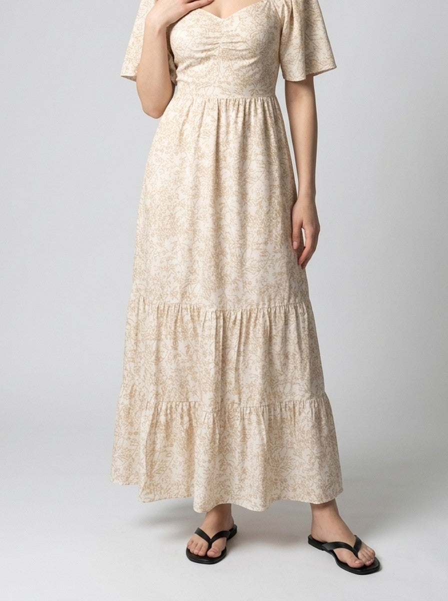Women's Elegant Floral Tiered Occasion Maxi Dress with Sweetheart Neck